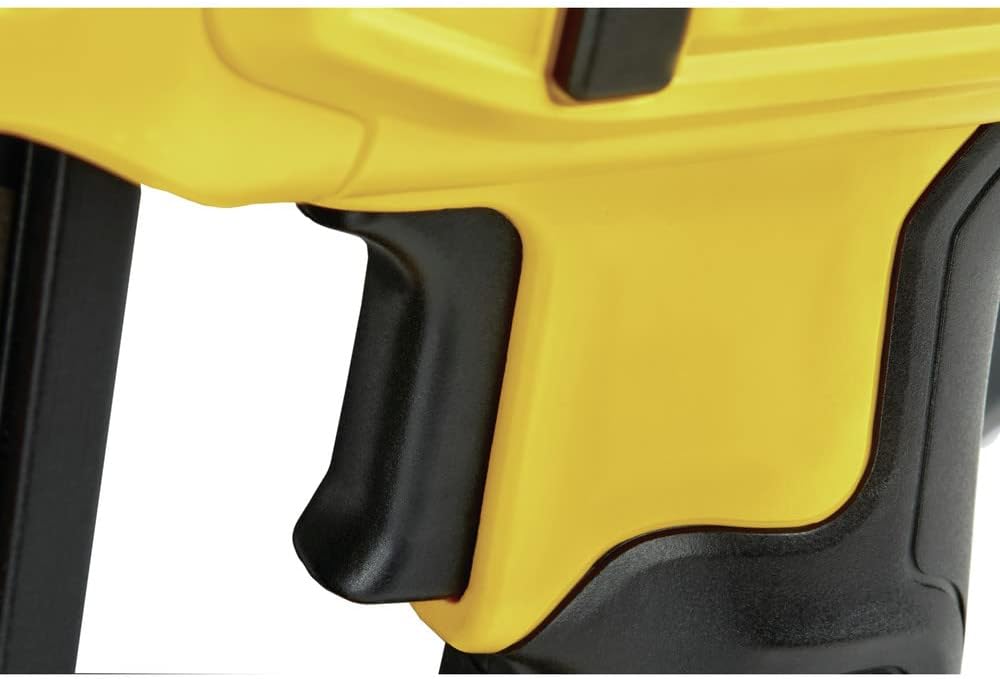 DEWALT 20V MAX* Stapler Kit for Cables (DCN701D1)
