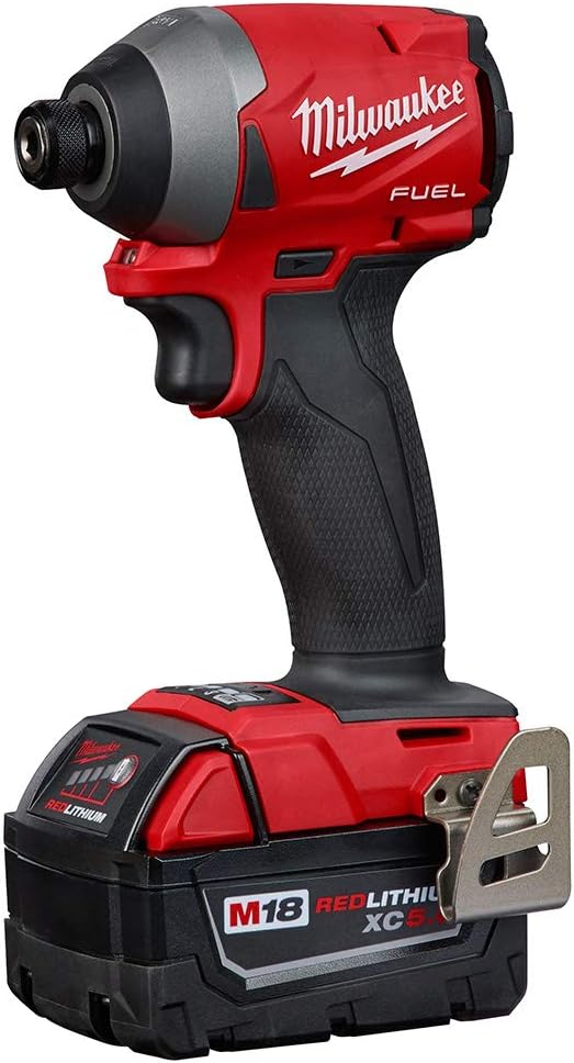 Milwaukee 2853-22 M18 FUEL 1/4' Hex Impact Driver XC Kit