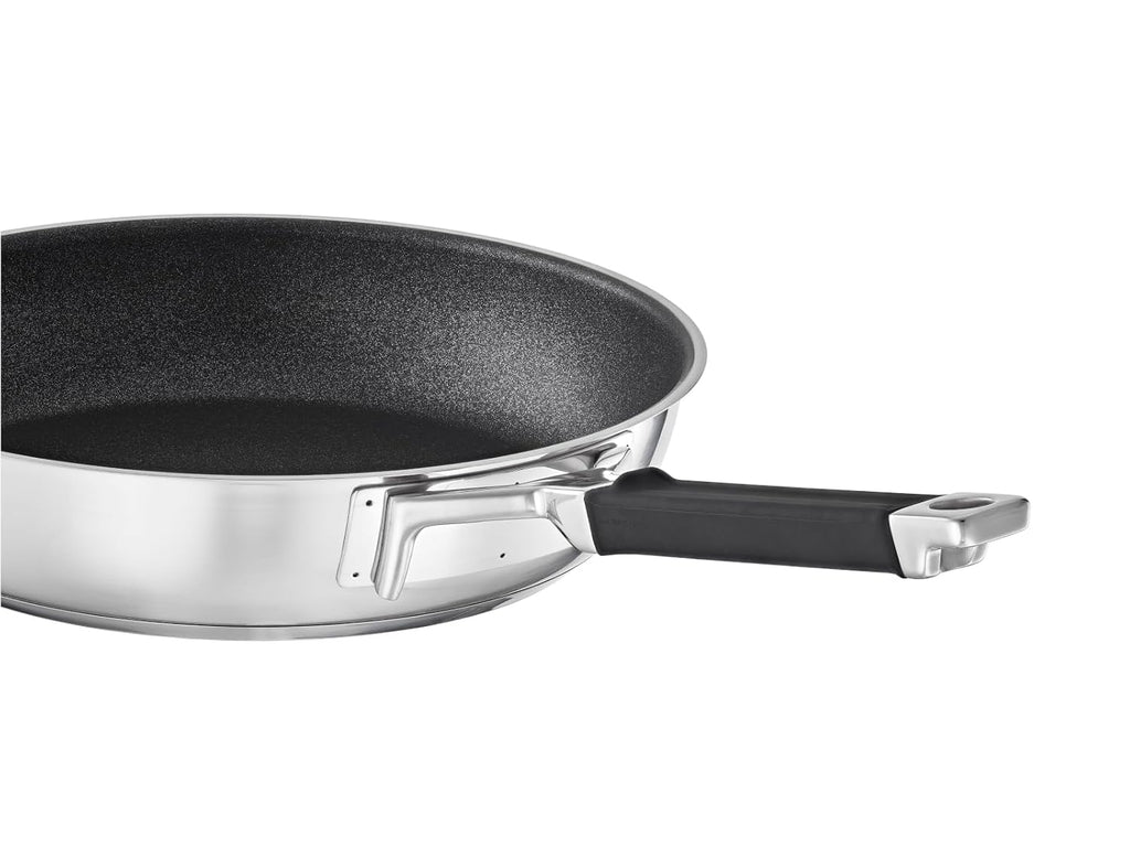 Rösle Silence Pro Frying Pan with Scratch-Resistant Premium Non-Stick Coating ProResist, Silicone Handle, 28 cm, 18/10 Stainless Steel, Suitable for Induction Cookers, Dishwasher Safe, Silver/Black
