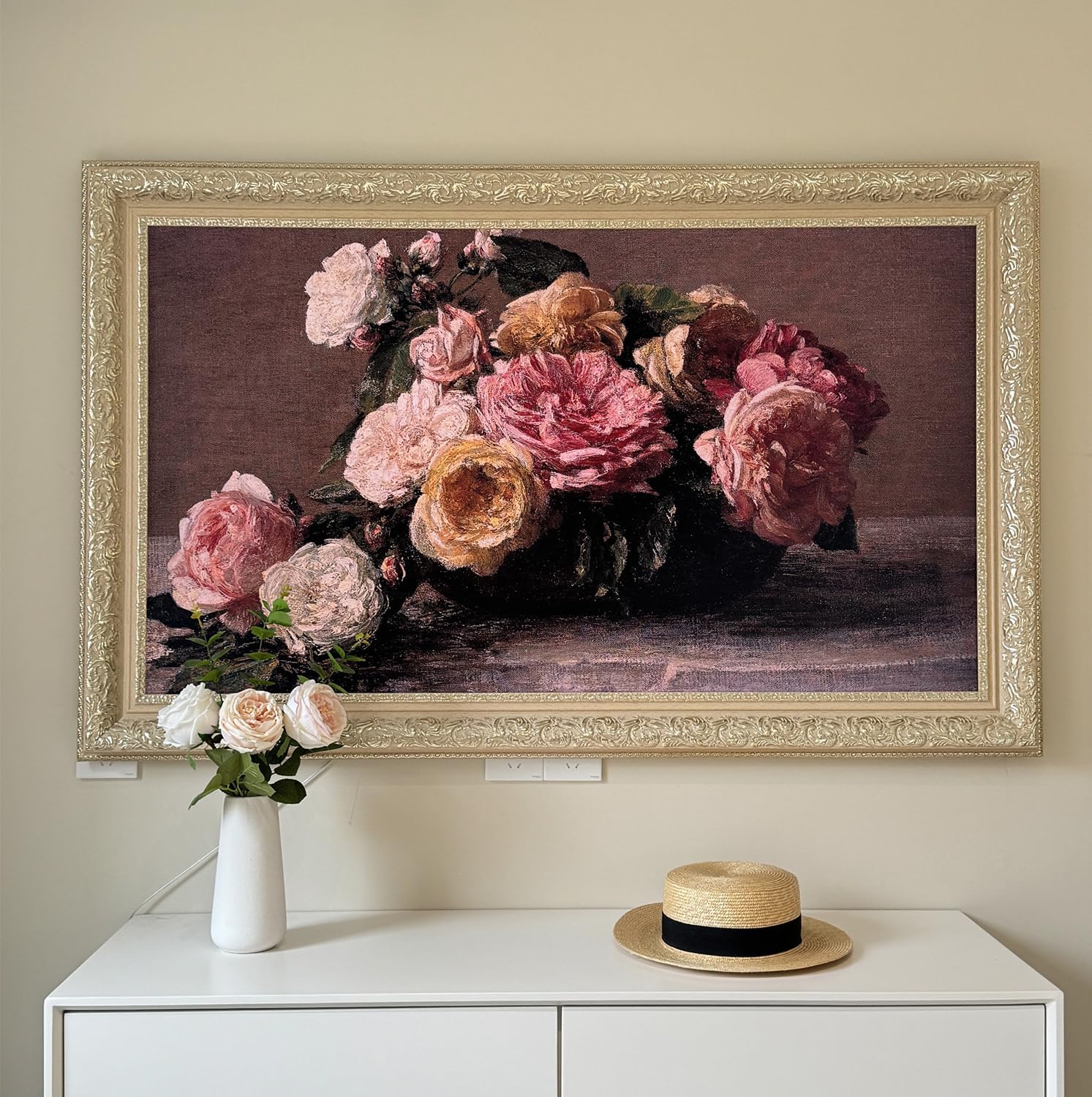 Elegant Vintage-Style TV Frame (Champagne Gold, 32') - Compatible ONLY with Samsung The Frame TV (Fits 2021-2025, 32LS03A/B/C/FA)
