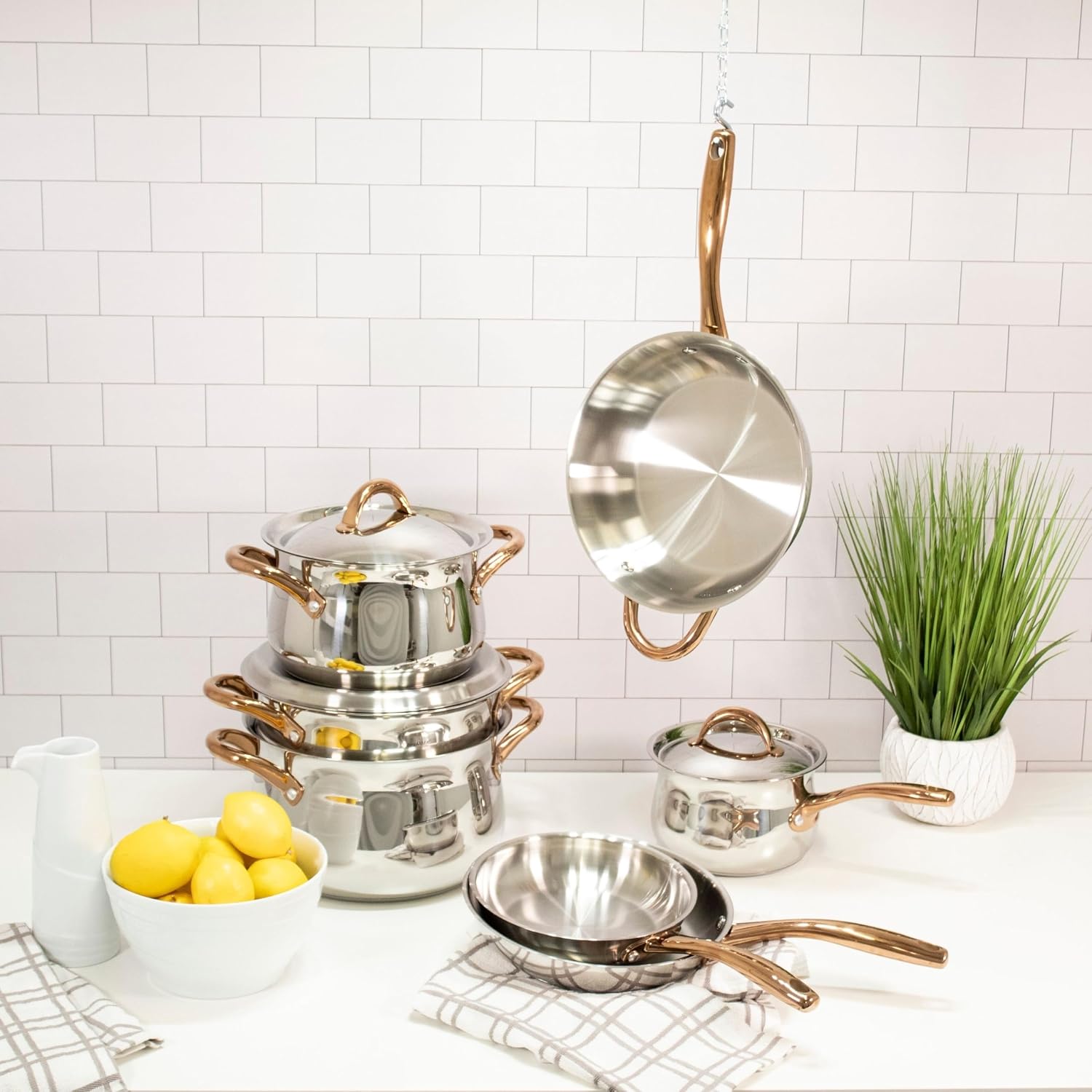 BergHOFF Ouro Gold 18/10 Stainless Steel 17Pc Cookware Set With Lids, 11Pc Induction Pots and Pans and 6Pc Bamboo Cooking Utensils Set PFOA-free, Rose Gold Handles