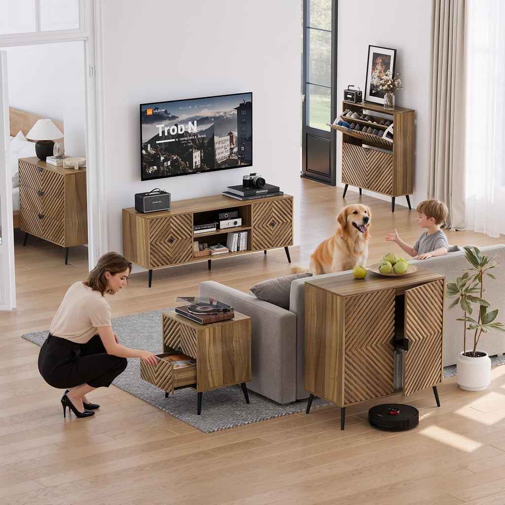 Smuxee Walnut TV Stand with Fluted Diamond Doors, 55.12' Mid Century Modern TV Media Console for TVs up to 65', TV Cabinet with Adjustable Shelf & 2 Cabinets for Living Room